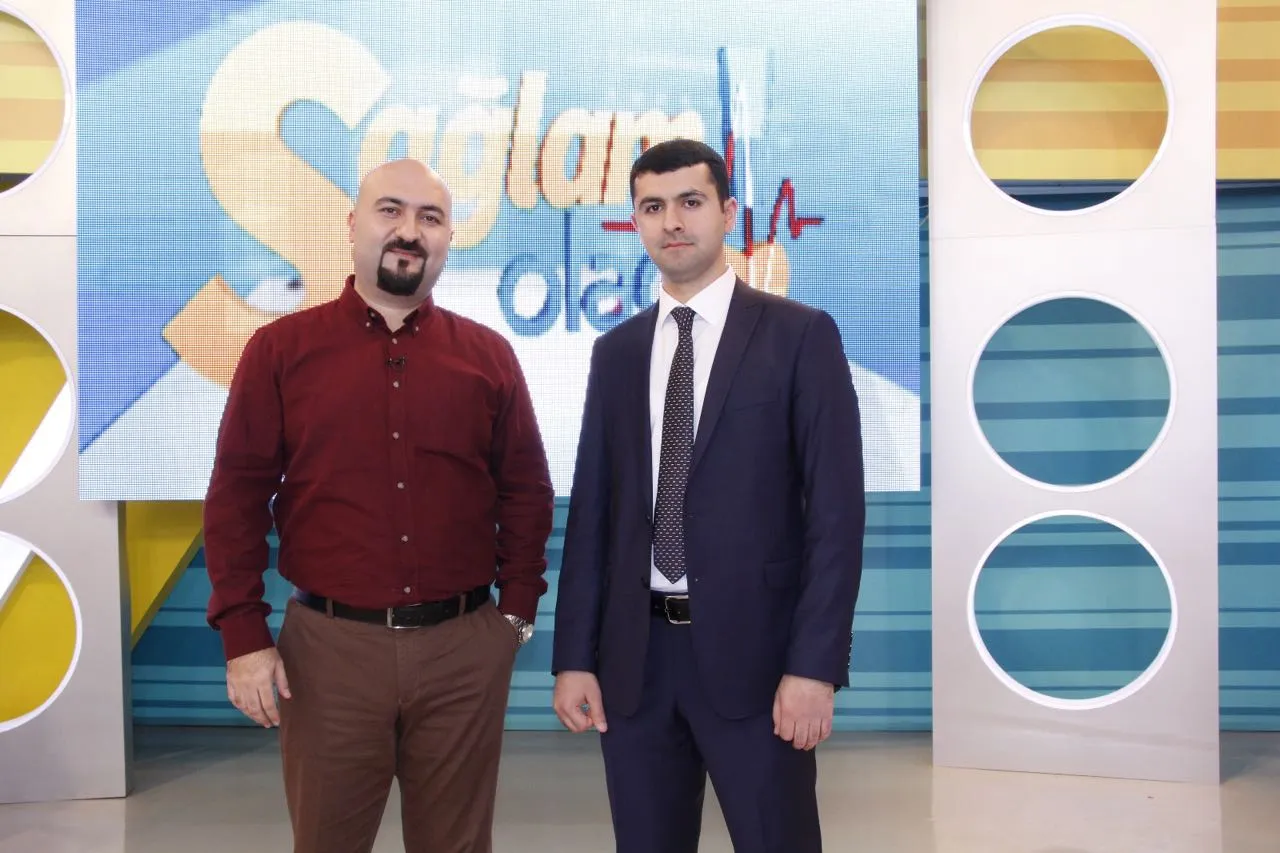 Dr. Ruslan Yunusov AzTV-nin "Sağlam olaq" verilişinin studiyasında aparıcı ilə